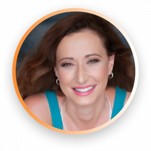 Nina Segura Headshot in circle